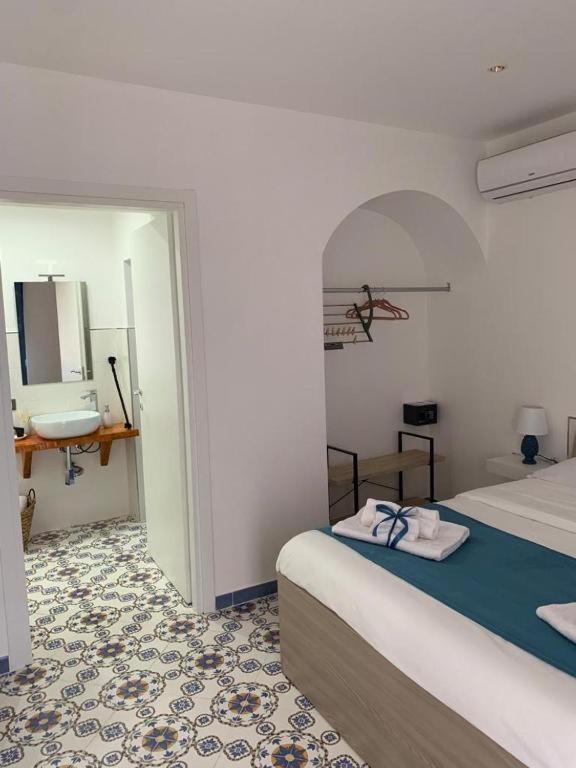 Mini Appartamenti Ballaro Rooms Palermo Exterior photo